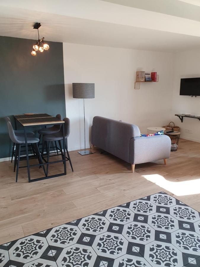 Appartement Pierres De Loire- Linge Inclus -1Er Etage La Bohalle Exterior foto